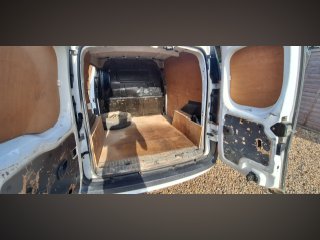 /photos/10626/854e680a-5358-ead5-7473-e153ed486a9e_i320x240.jpg